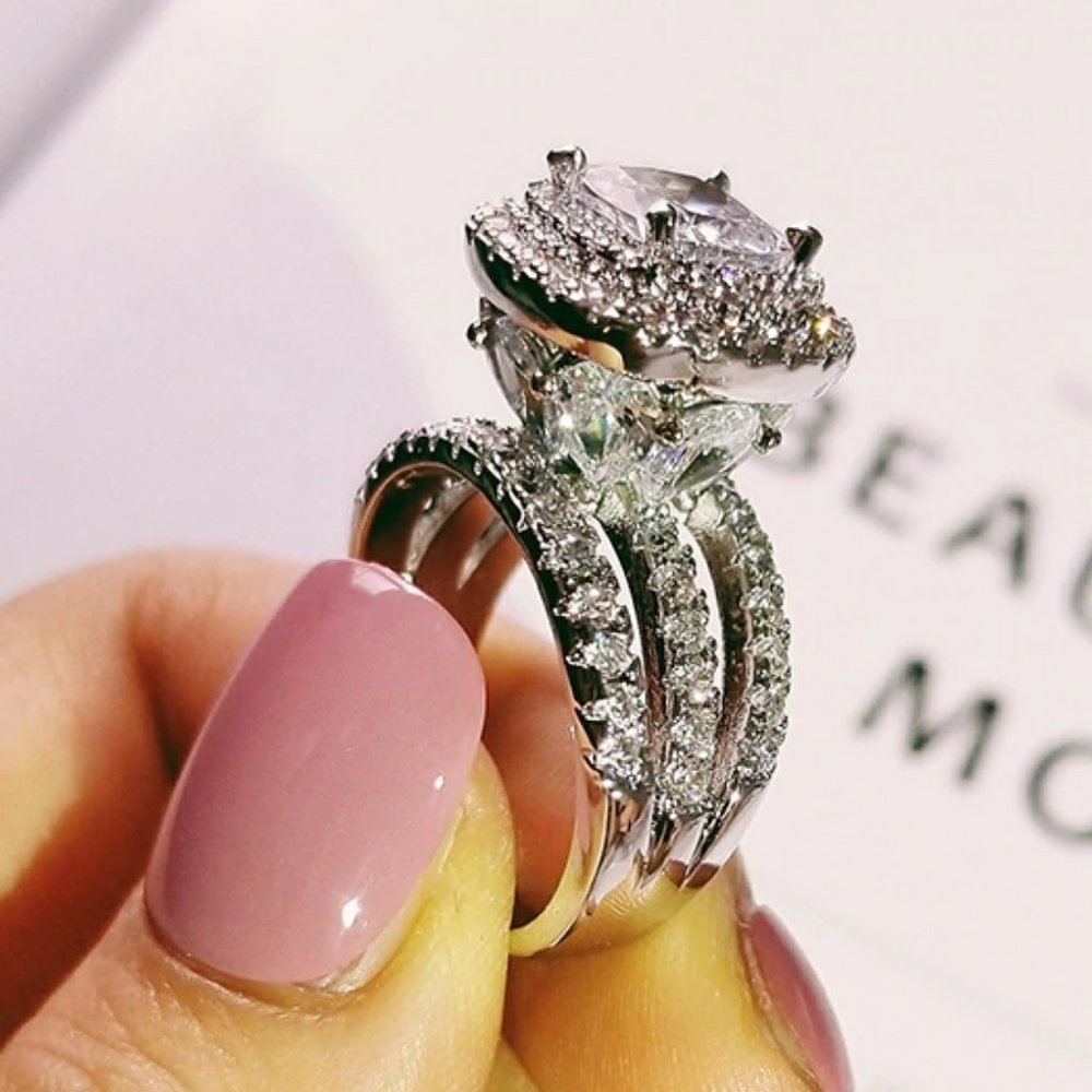 NEW Luxury 925 Sterling Silver Diamond Halo Ring